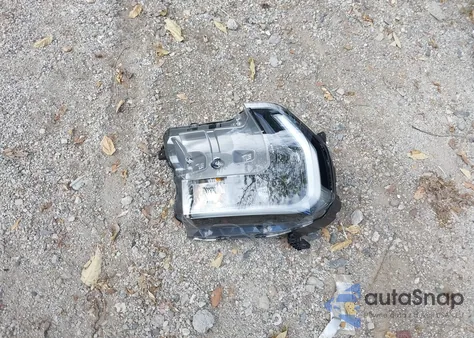 2025 Ford Maverick Lariat из США, поврежденный, VIN 3FTTW8S37SRA54657